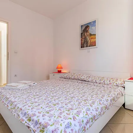 2 Bedroom Awesome In
