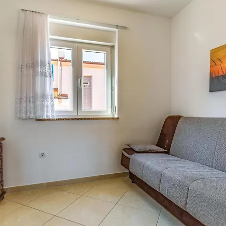 2 Bedroom Awesome In *